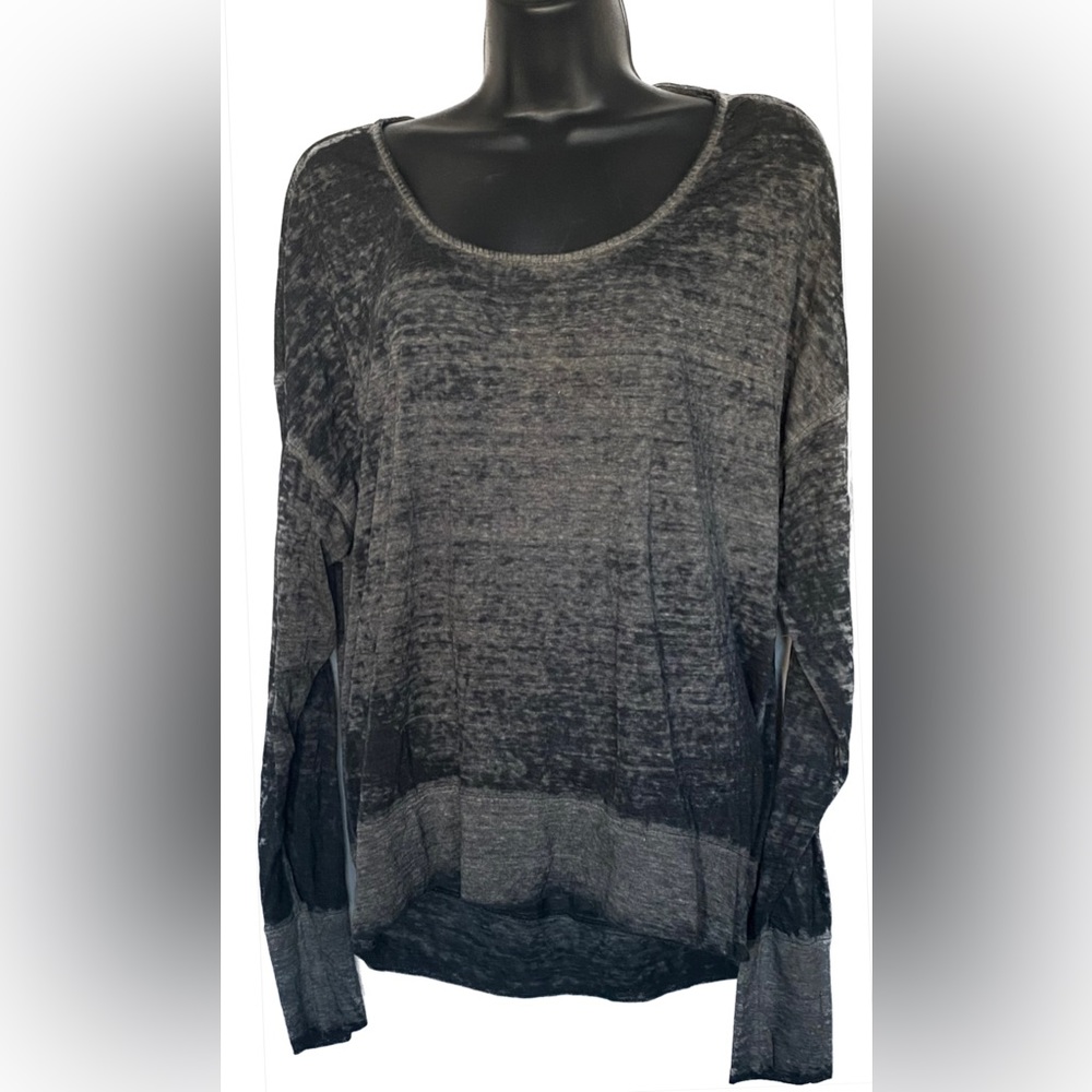 fluxus BLK/GRY Long Sleeve Tee, M  Winter Sale